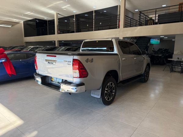 Hilux SRV 2021